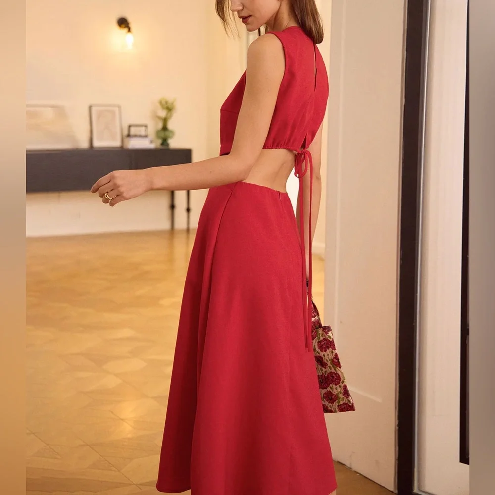 Rihoas Red Round Neck Cut-Out Midi Dress - Picture 4 of 7